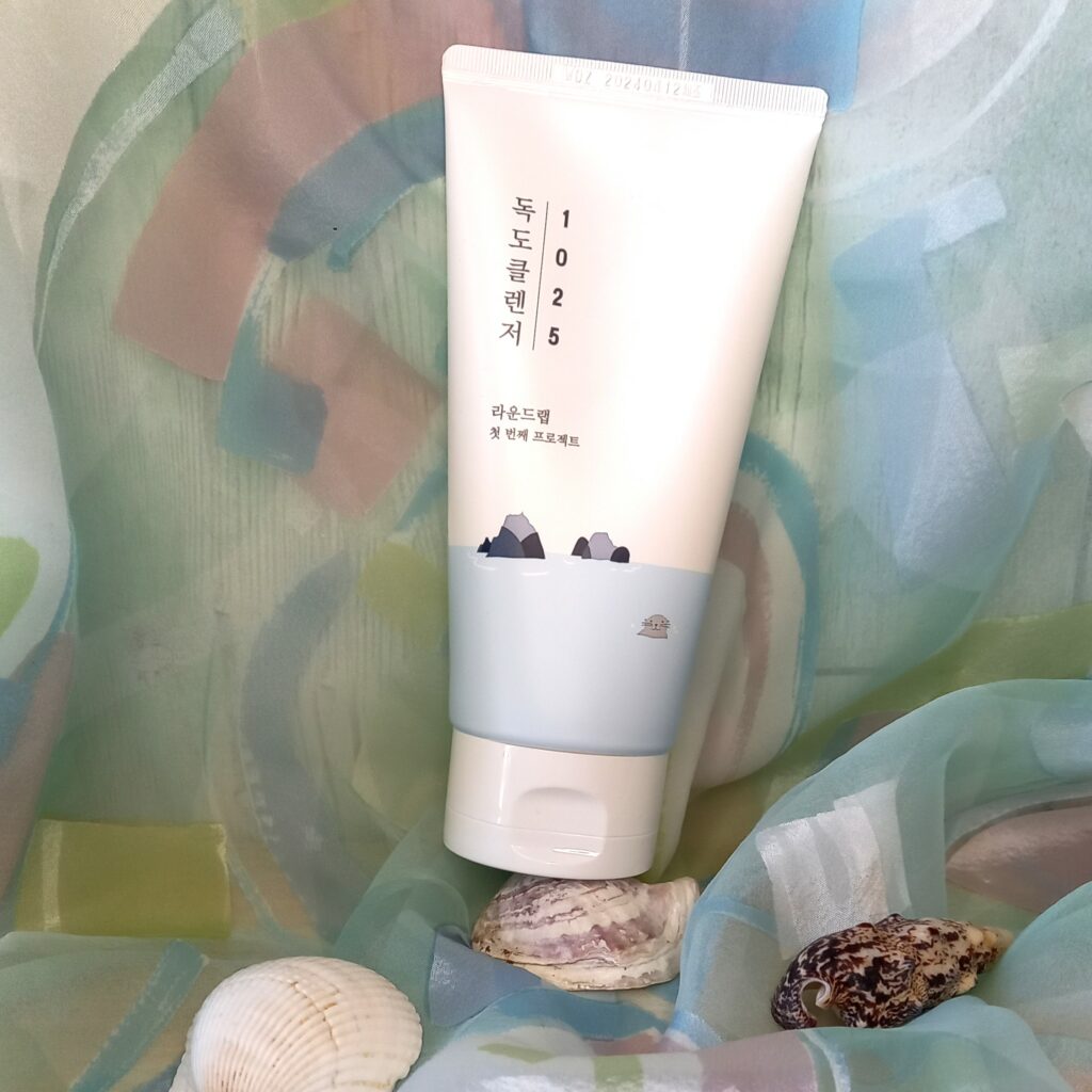 Cleanser 1025 Dokdo di Round Lab: detersione made in Korea